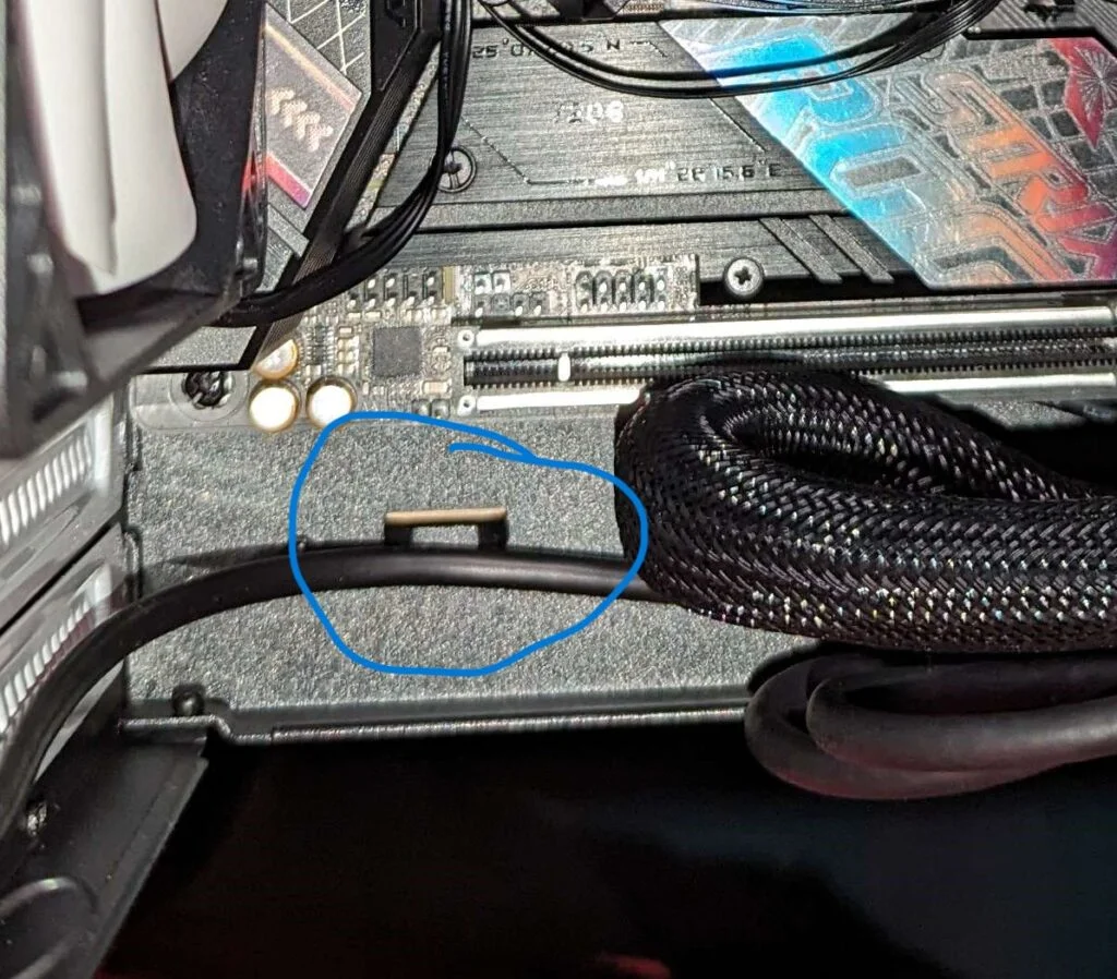 Lugs for cable management inside the Fractal Design Node 304
