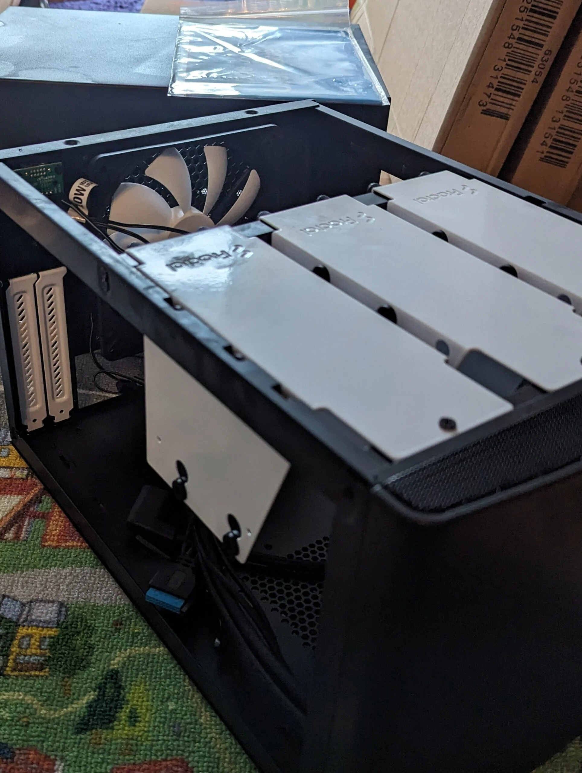 The Fractal Design Node 304 in opened state